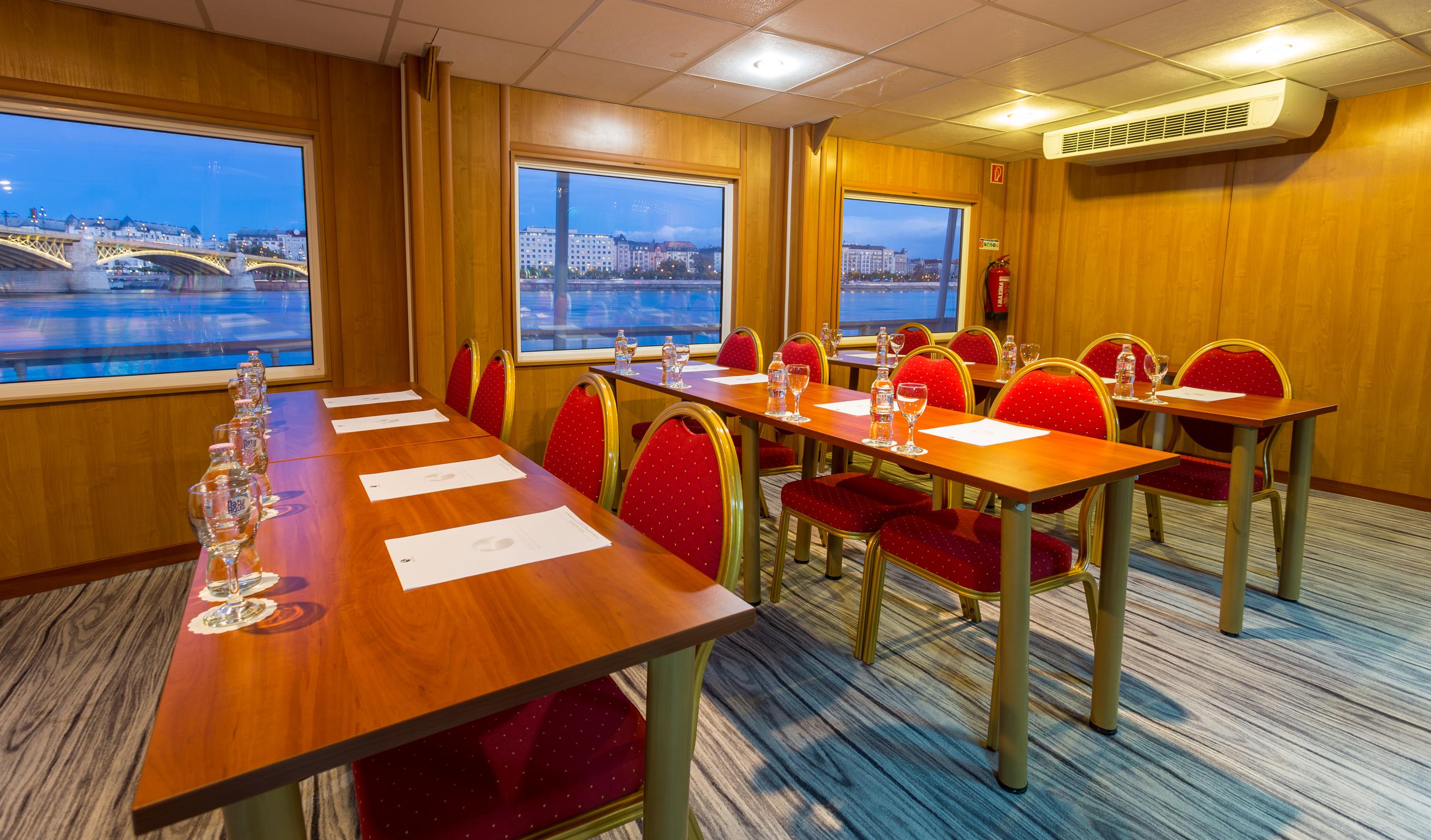 Grand Jules - Boat Budapest