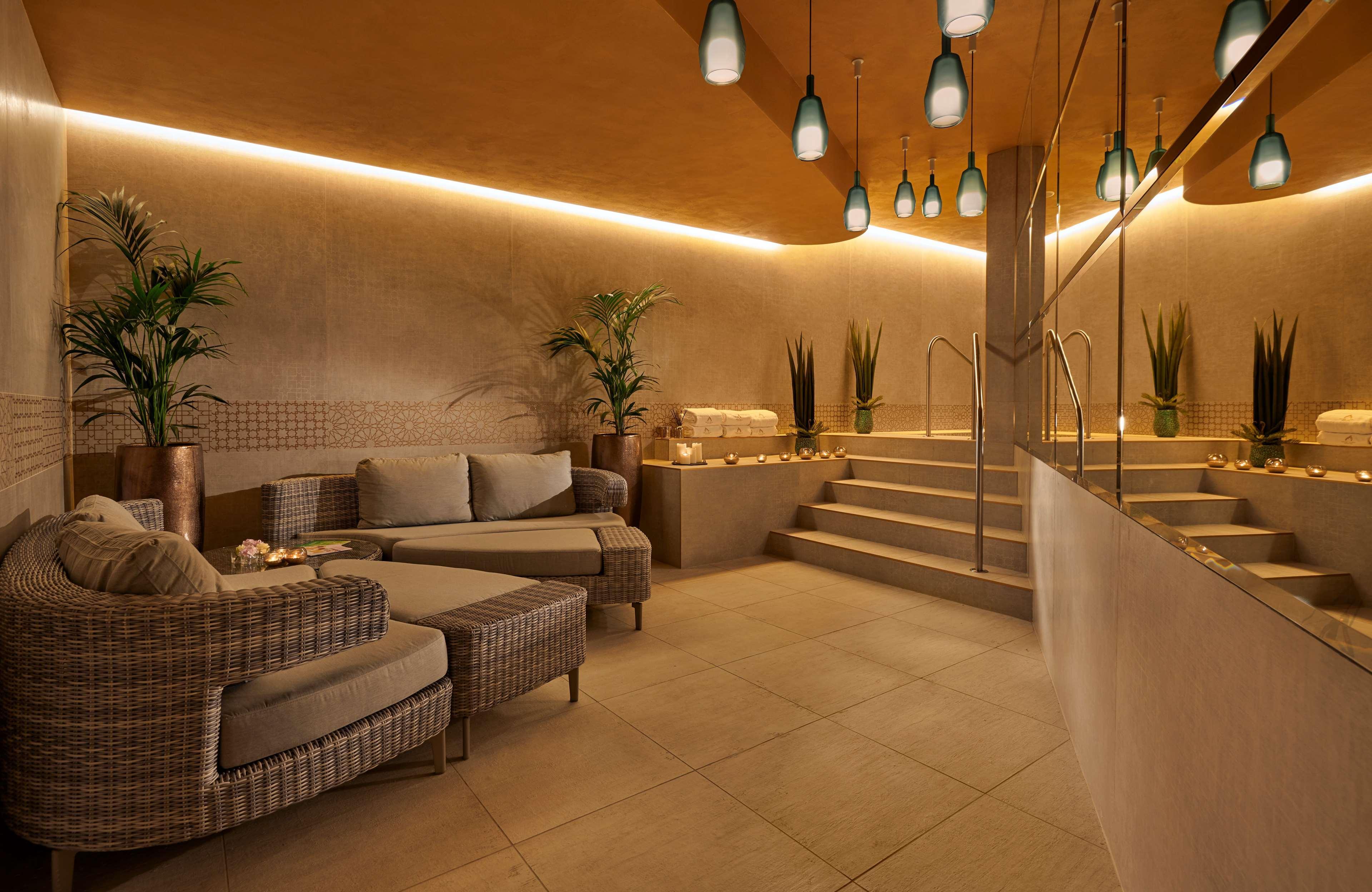 Párisi Udvar Budapest, Part Of Hyatt