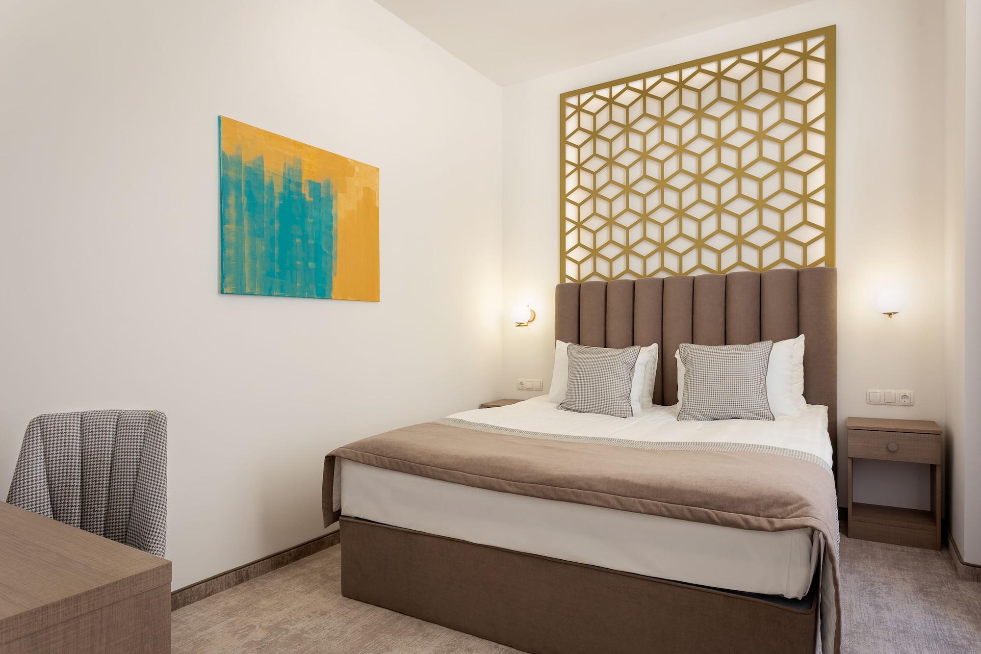 Mera Hotel 4*