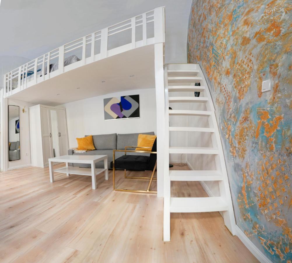 Lejlighed Goldart Design In The Heart Of