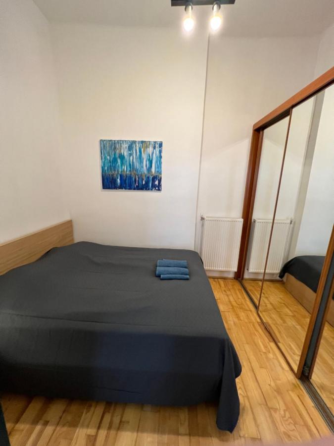 Azure King In The Heart Of Apartamento Budapest
