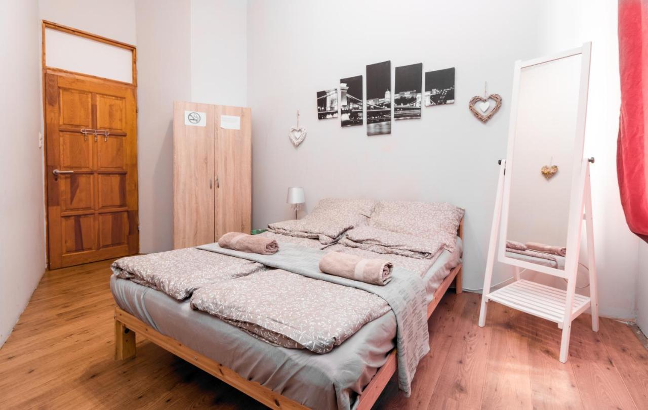 Aparthotel Aurora *
