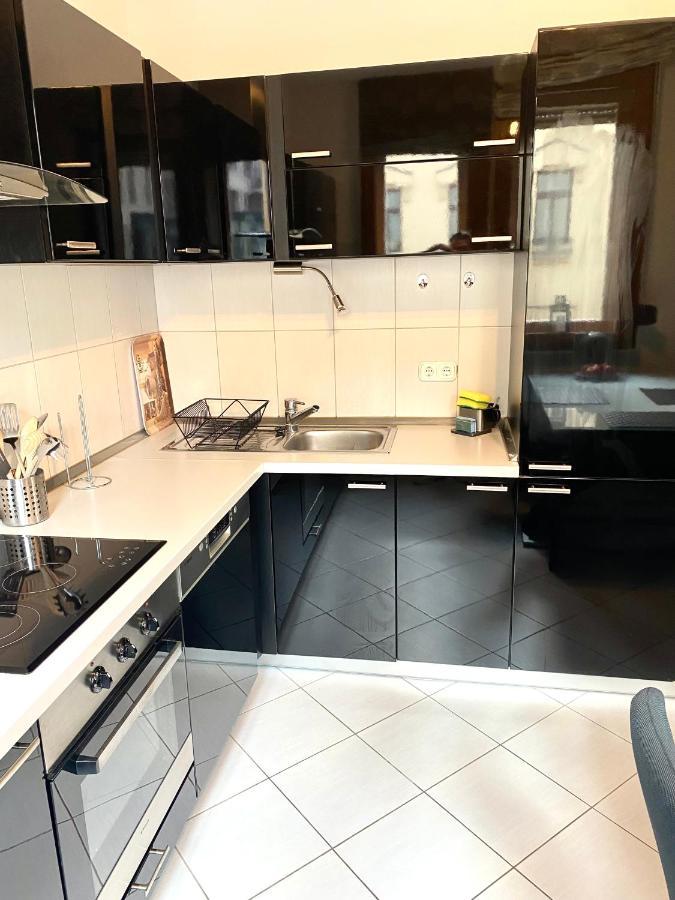 Apartment Heart By Gozsdu Budapest
