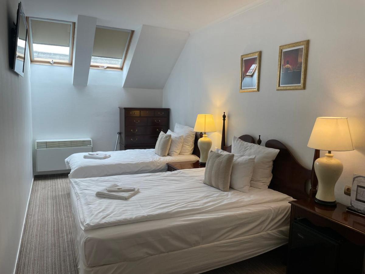 Opera16 Guestrooms Maison d'hôtes Budapest