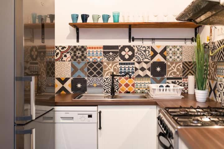 Apartment Vivid Downtown Close To Kalvin Ter *