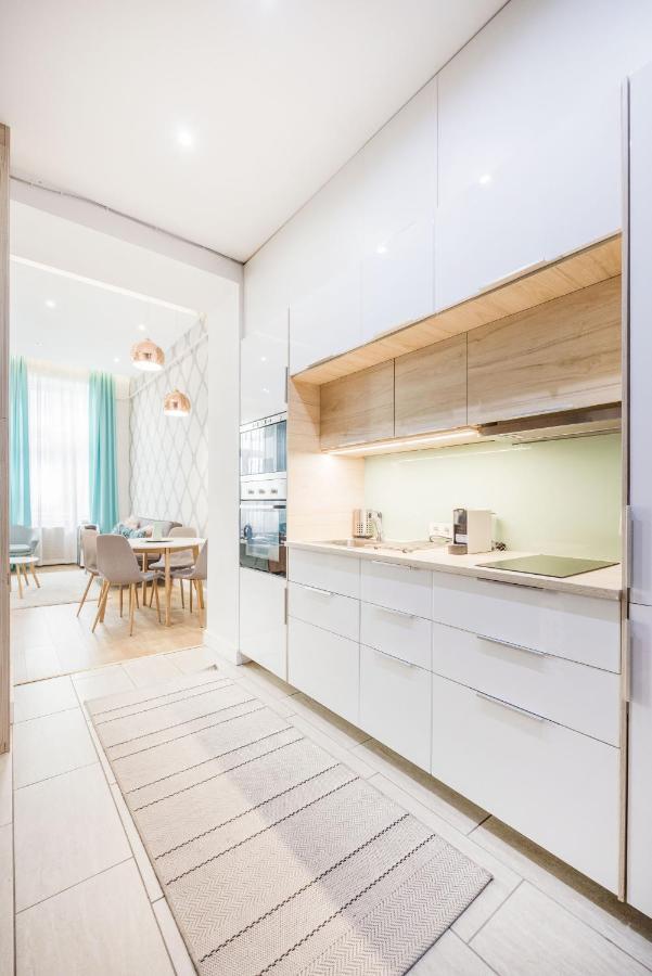 Designer In The Heart Of Appartamento Budapest