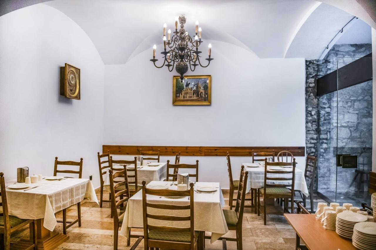 Academy Bed & Breakfast Budapest