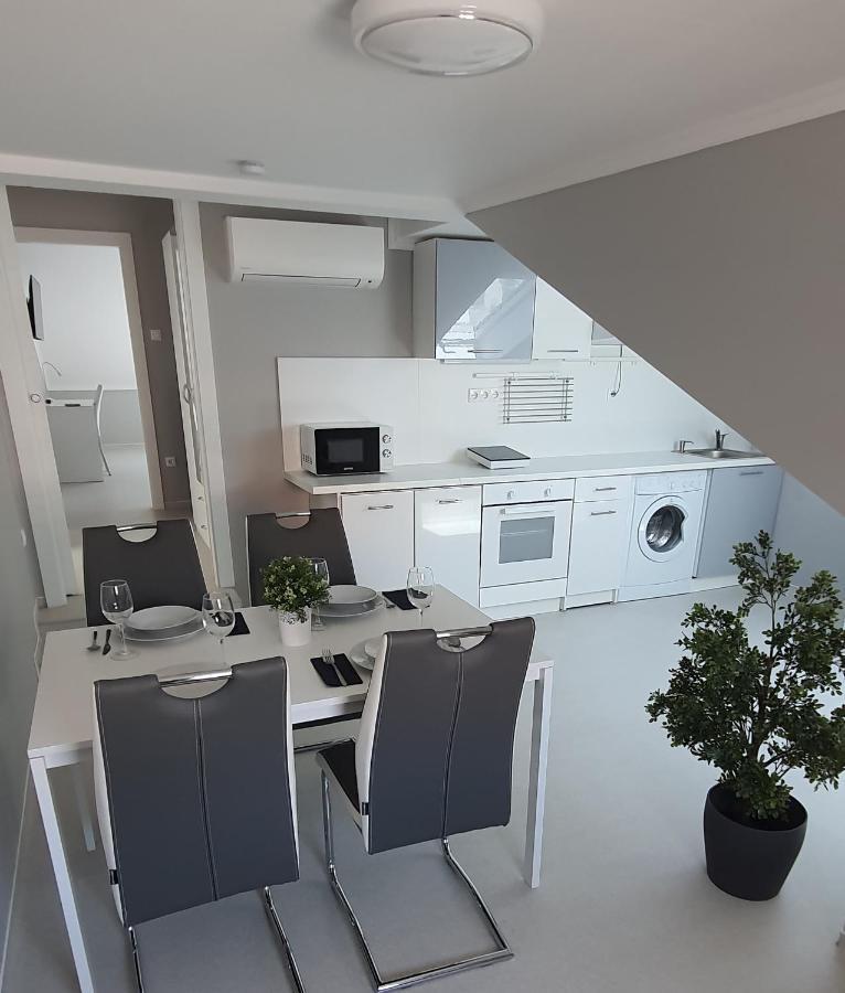 Aparthotel Camille Apartmanhouse 4*