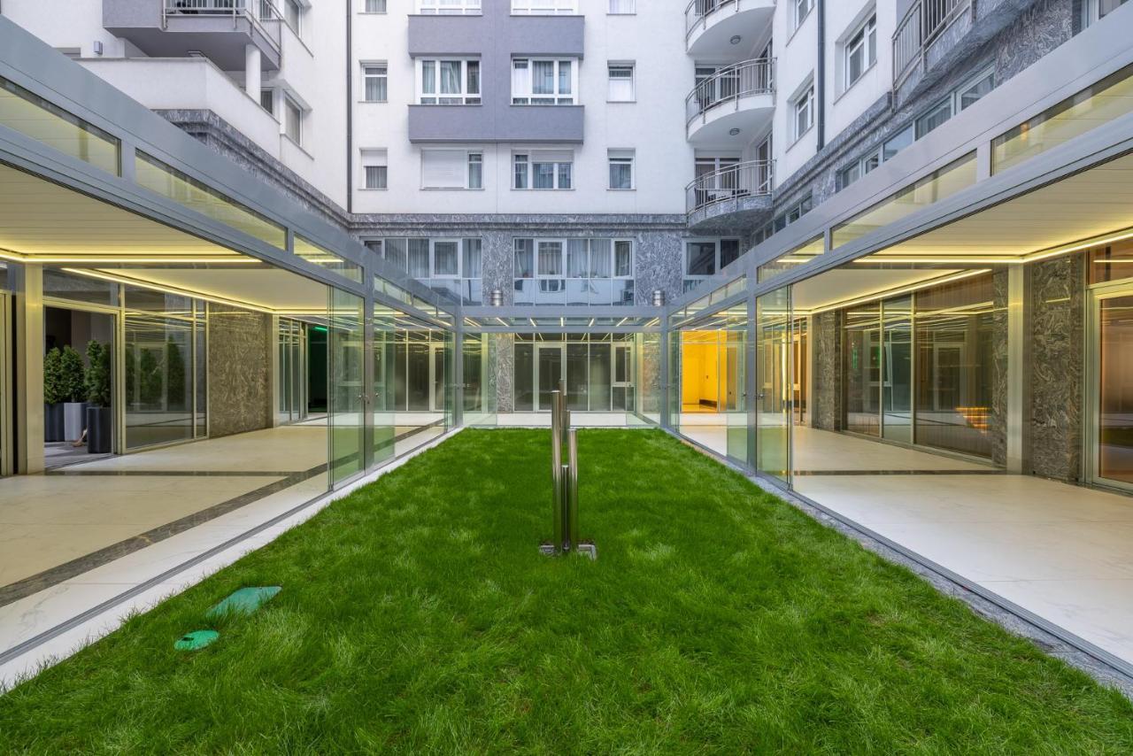 Hotel Cherry Residence, Palace Quarter 3*