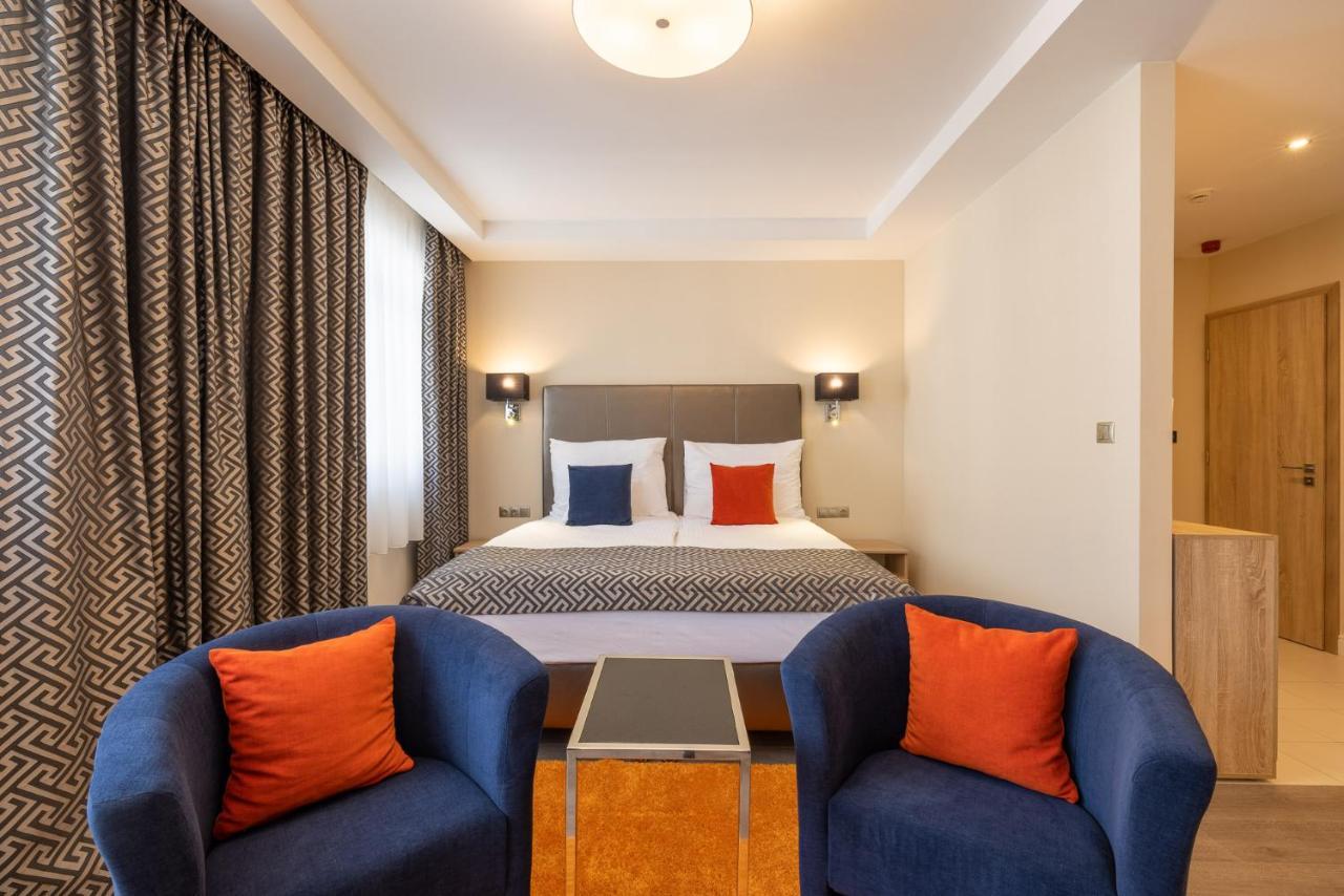 Silver Crown & Residence, Palace Quarter 3* Budapest