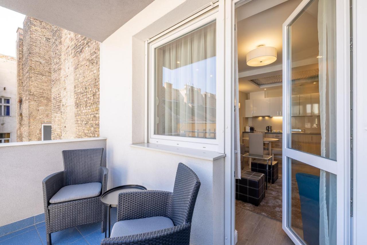 Silver Crown & Residence, Palace Quarter
