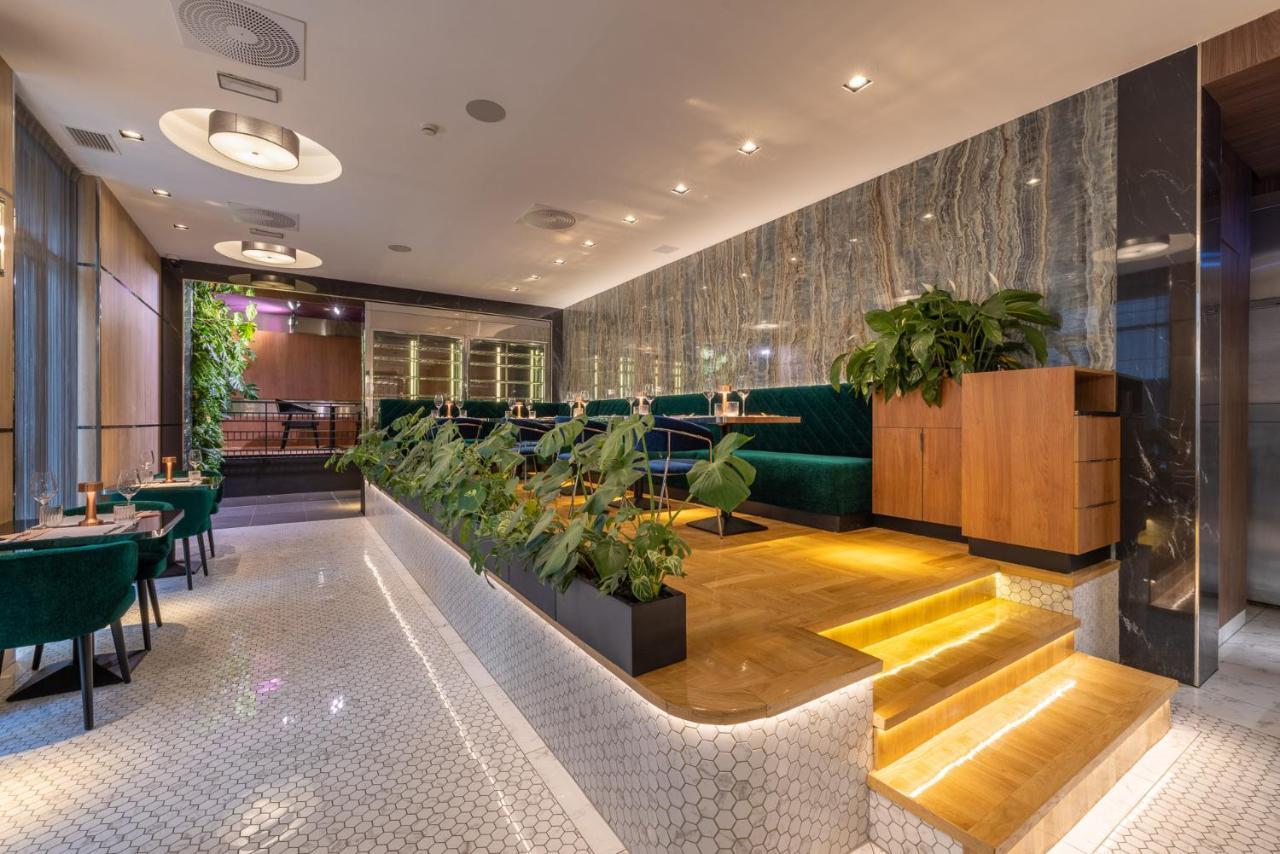 Silver Crown & Residence, Palace Quarter 3*