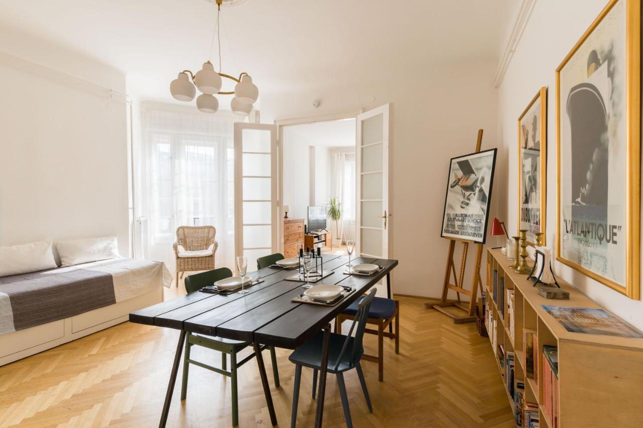 Klauzal W/3 Bedrooms, French Balcony Budapest