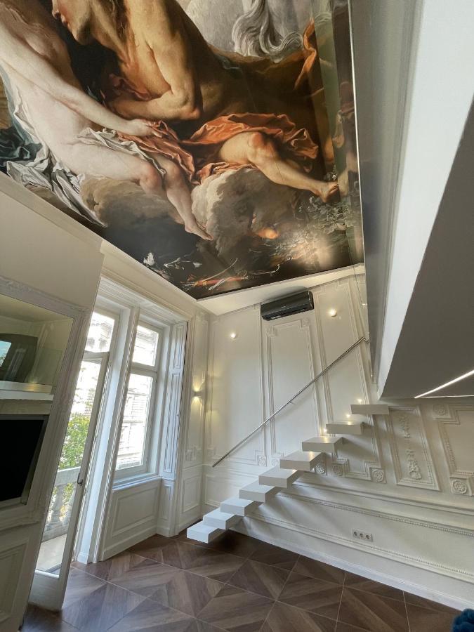 Enzo Capo Vip * Budapest