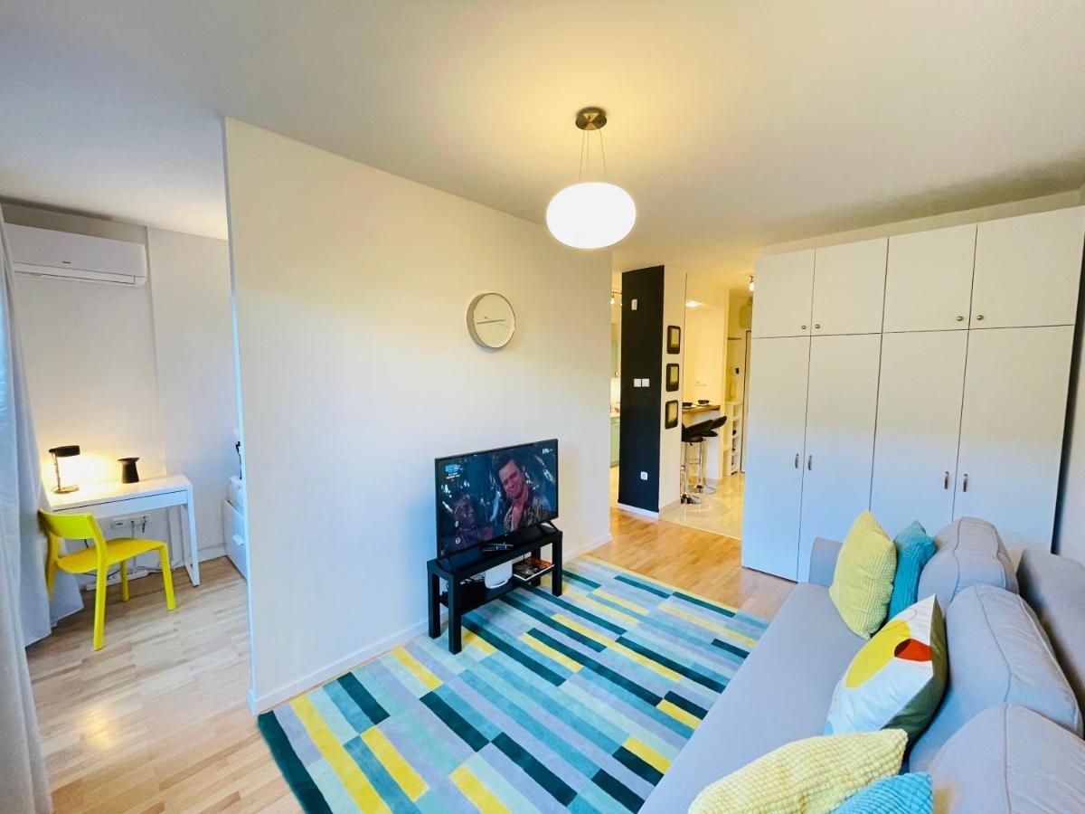 Apartman Peony Holló *