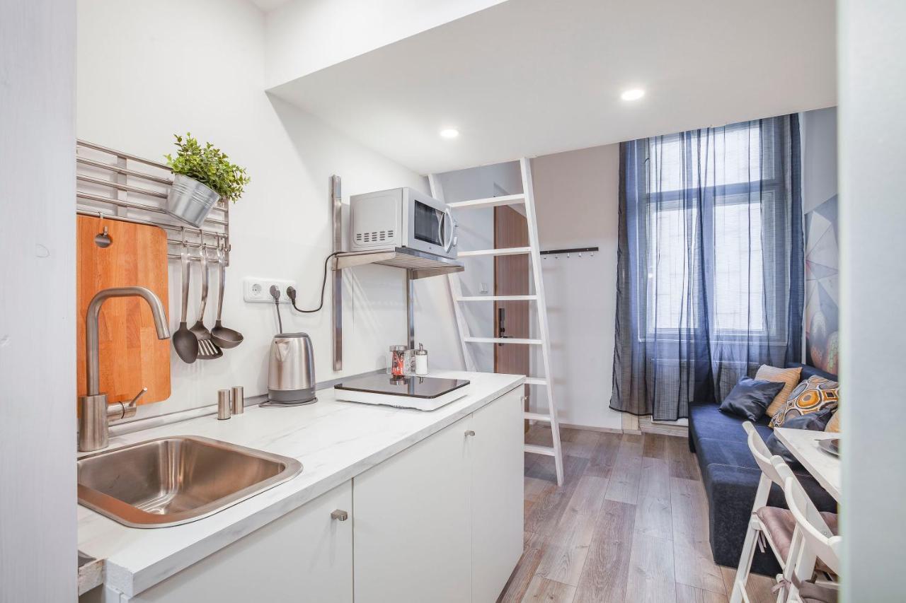 Apartment D'crown Residences
