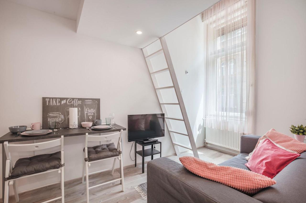 D'crown Residences