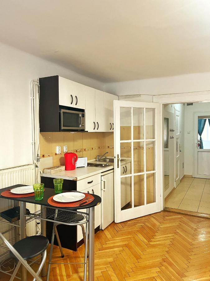 Elegancy Btwn Parliament/basilica/danube Apartmán *