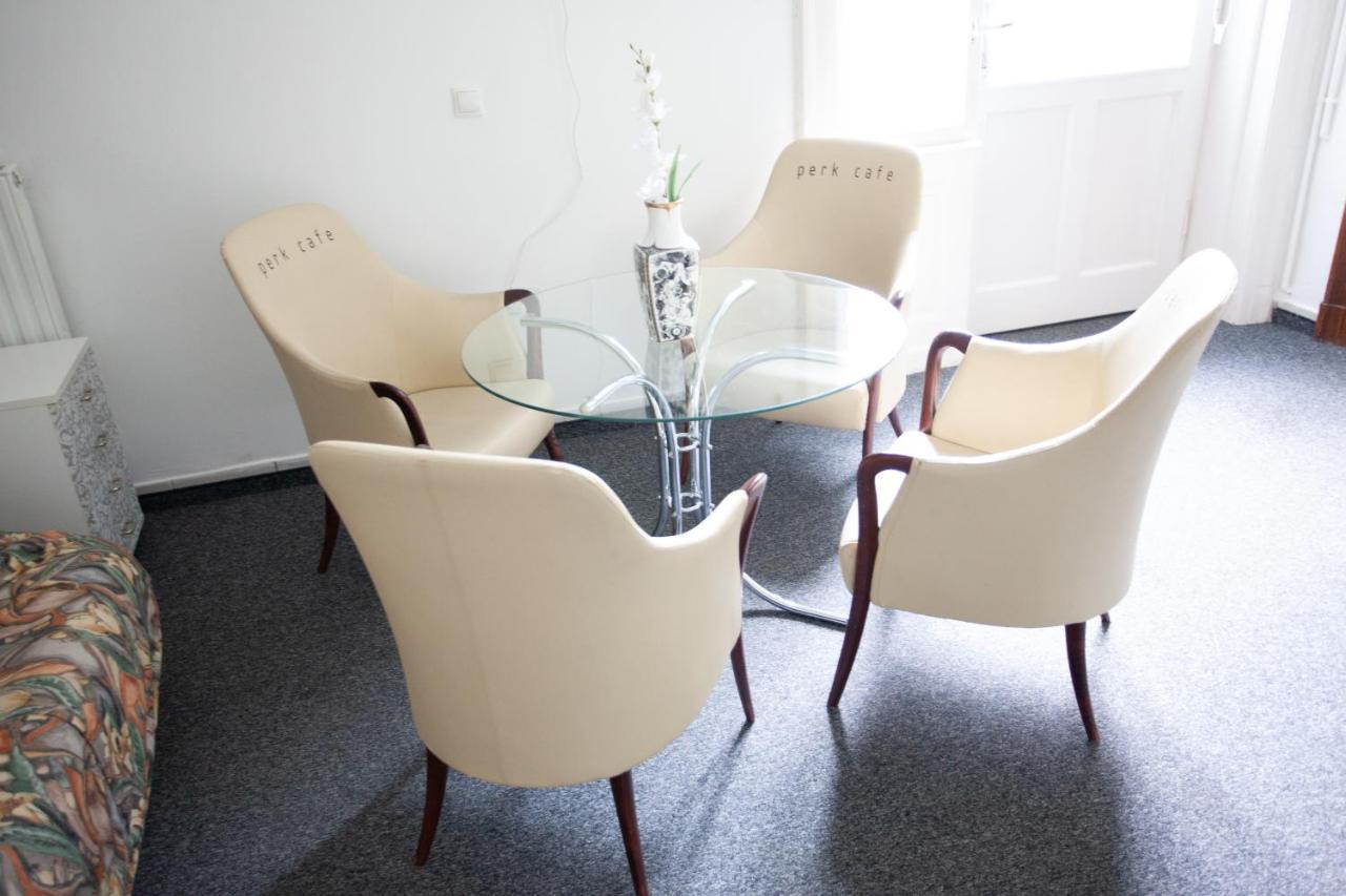 Apartamento Basilica -quiet, Privat, Balcony, The Area
