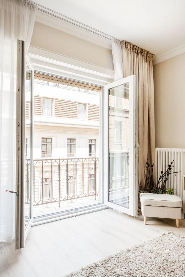 Apartament De Luxe 1-bedroom, 2-bathroom In The Center Budapeszt
