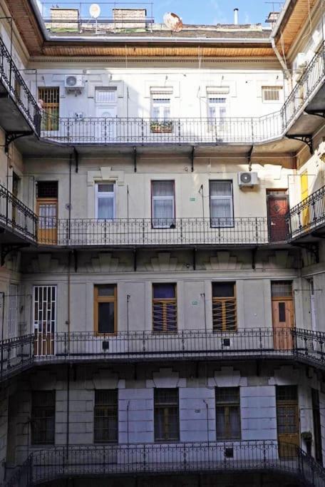 Appartement R69 *