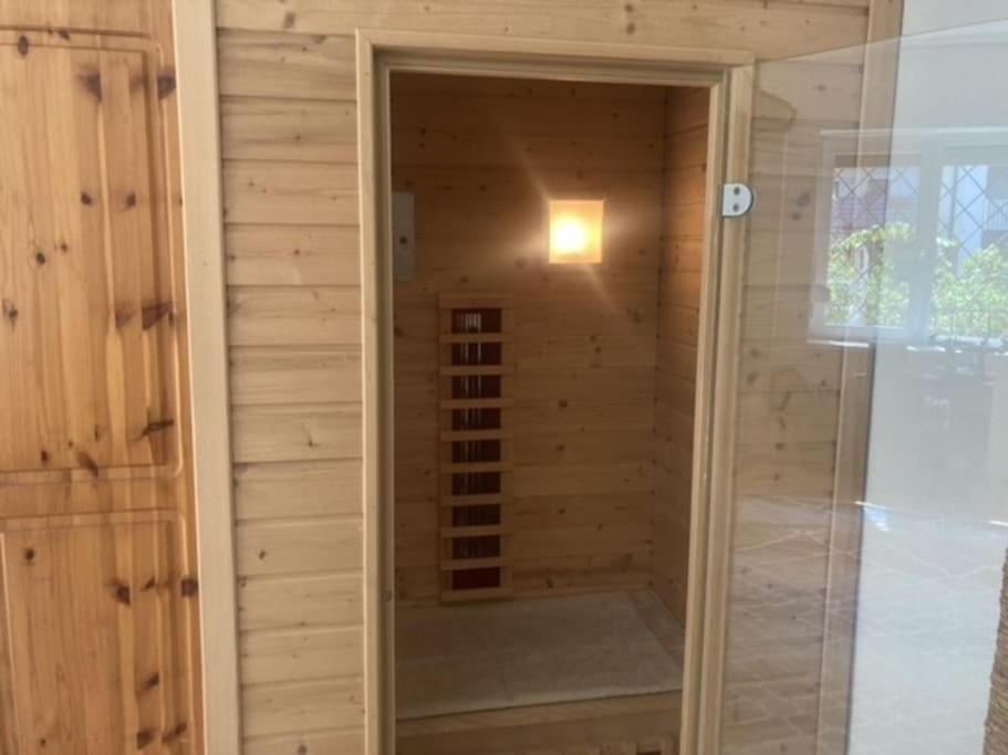 Csendes Zoeldoevezeti Apartmán
