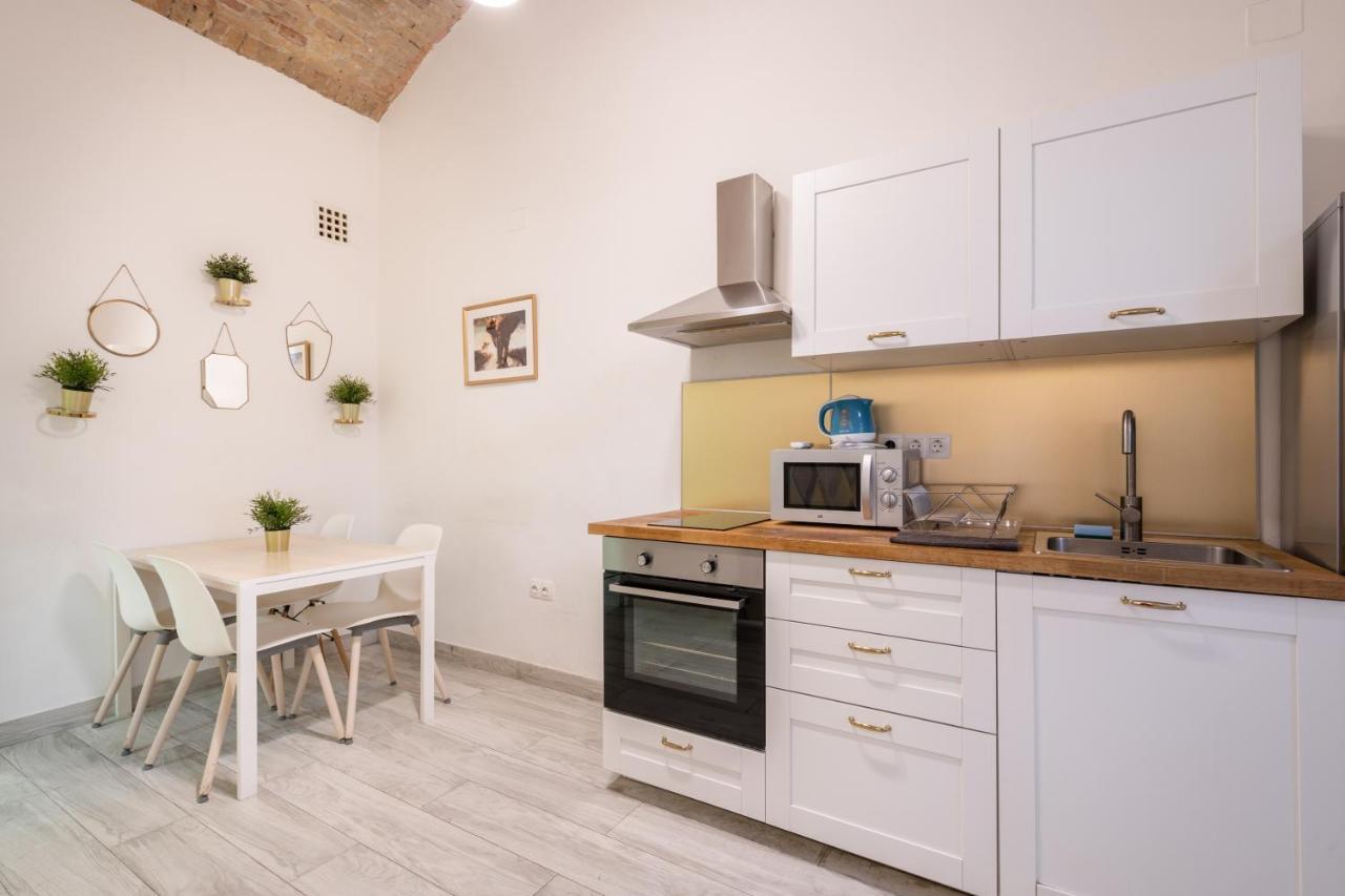D20- Boutique Apartments, Best Location, By Bqa *