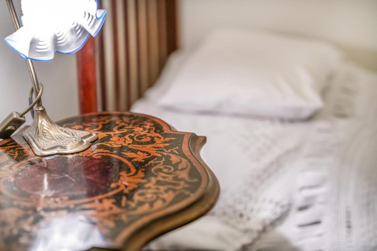 Academy Bed & Breakfast Budapest