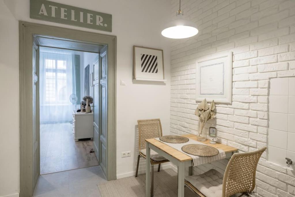 Atelier * Budapest