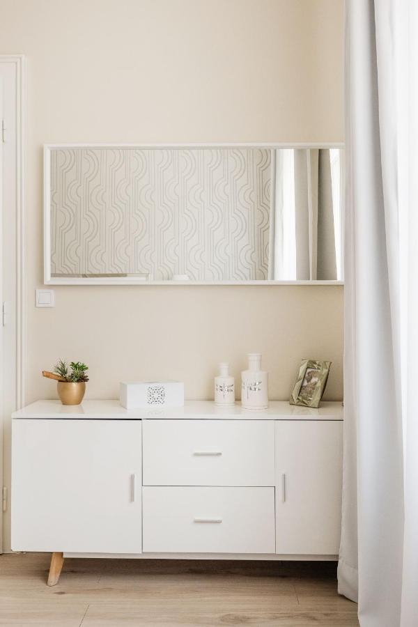 De Luxe 1-bedroom, 2-bathroom In The Center Apartament