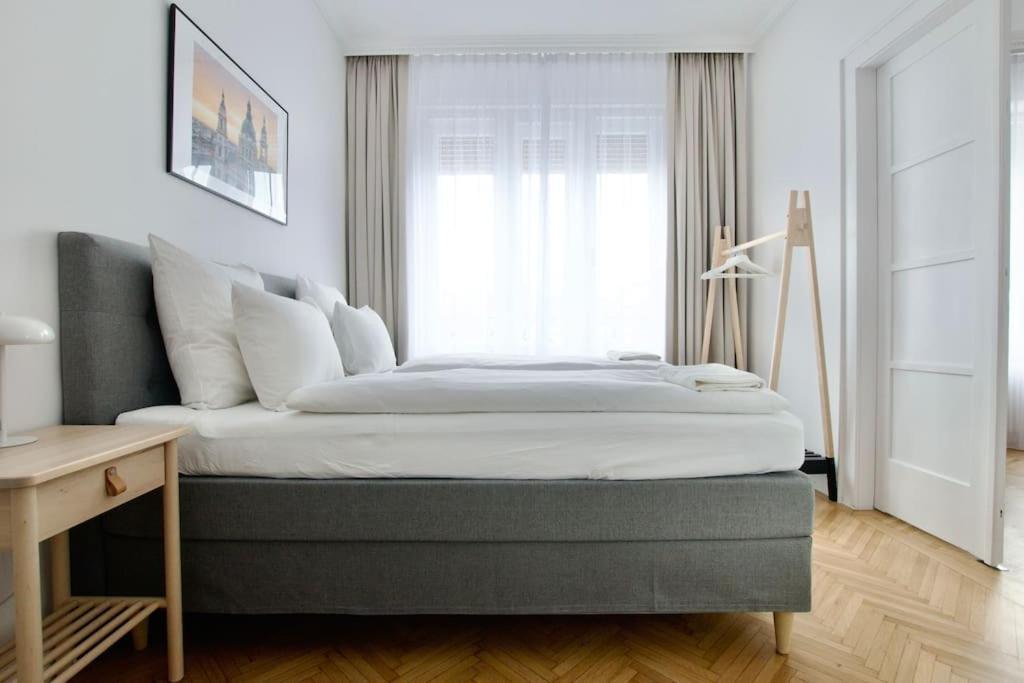 Premium By Hi - 2 Bedroom - View Budapest