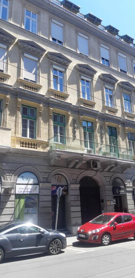 Theaterland Classic Lägenhet Budapest