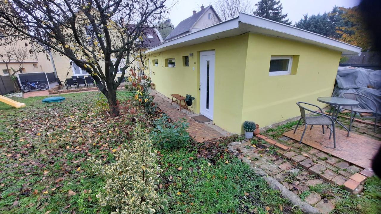 Hi-bp Garden Batsanyi Tiny House Near The Train With Free Parking Appartement Budapest