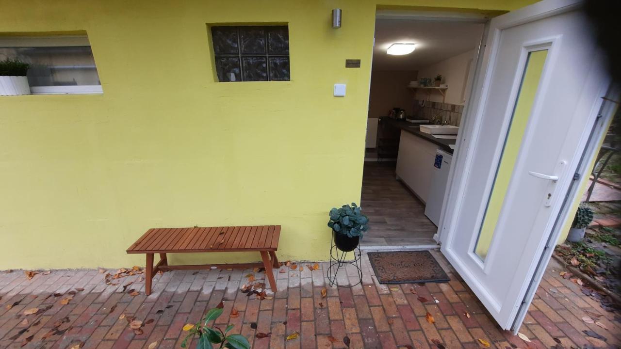 Hi-bp Garden Batsanyi Tiny House Near The Train With Free Parking * Budapest