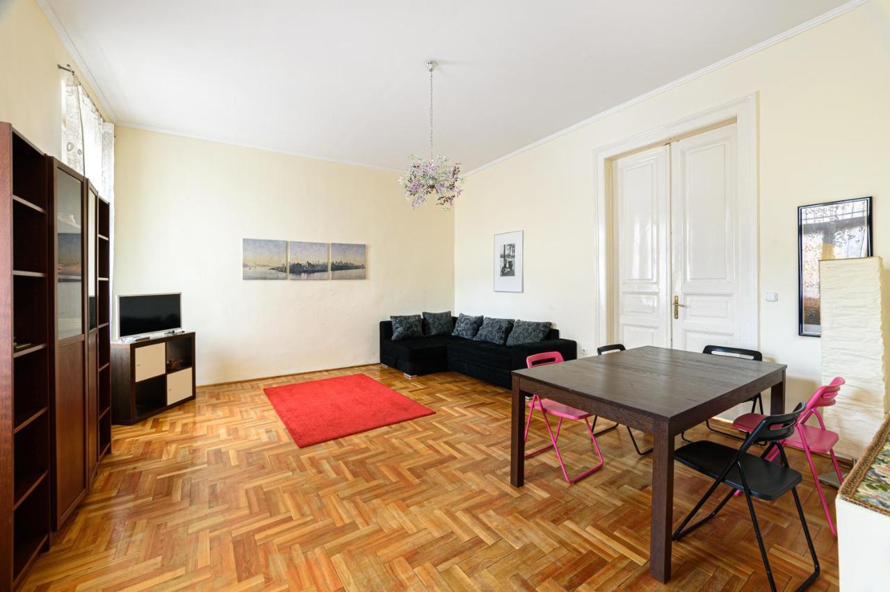 Alessia Center Appartement *
