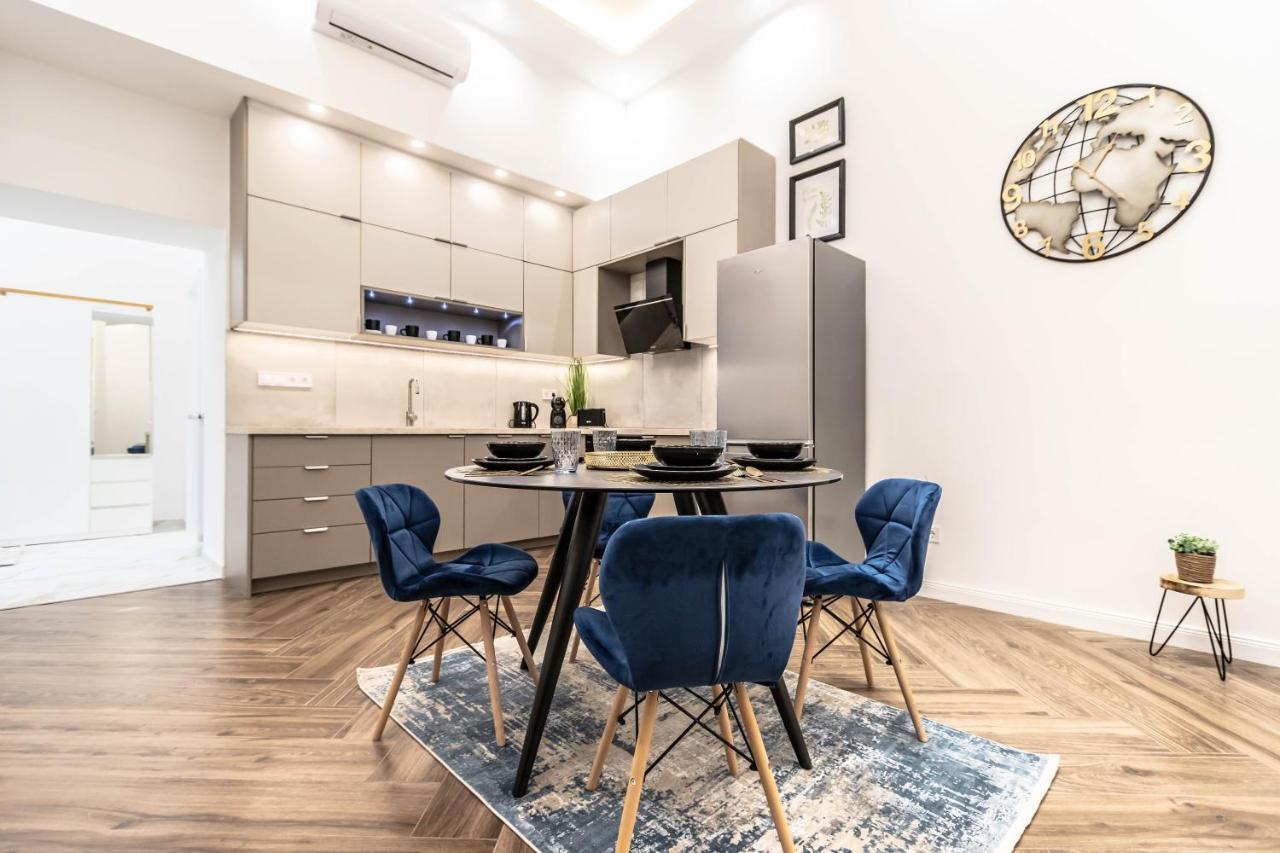 Assea Elegant With 2 Bedroom In Downtown Apartment *