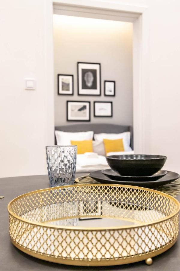 Assea Elegant With 2 Bedroom In Downtown *