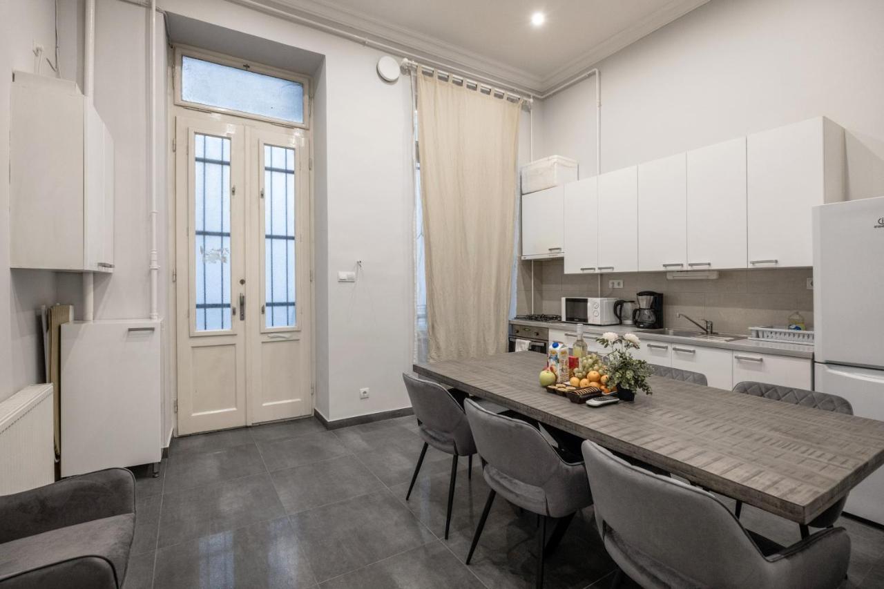 Prime Time Vaci Apartment *