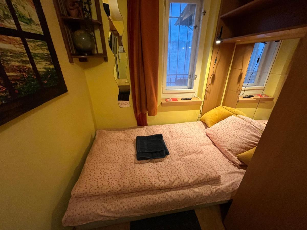 Tiny Private In Central Buda. Appartement Budapest