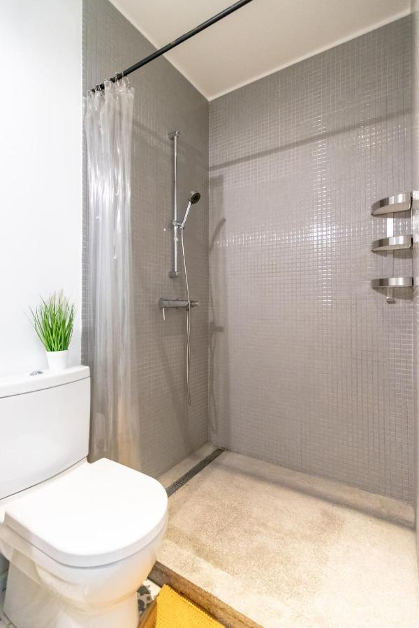 Friendly In The Center With 2bedrooms *