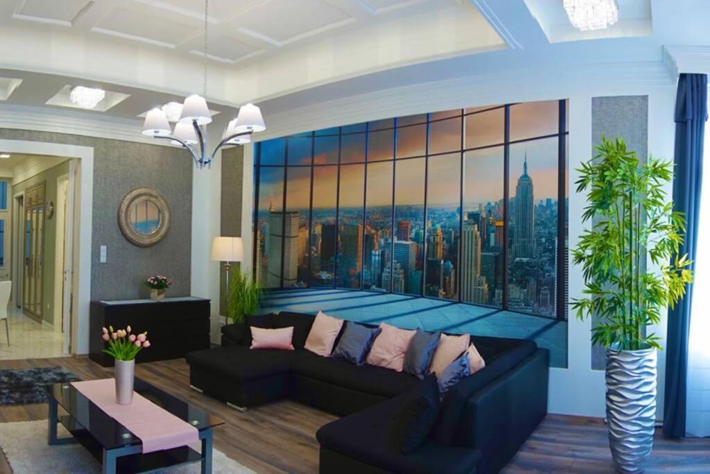 Parliament Square Apartment Budapest
