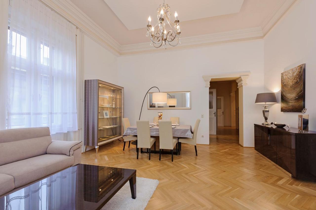 Walking Street Luxurious Huge Appartamento *