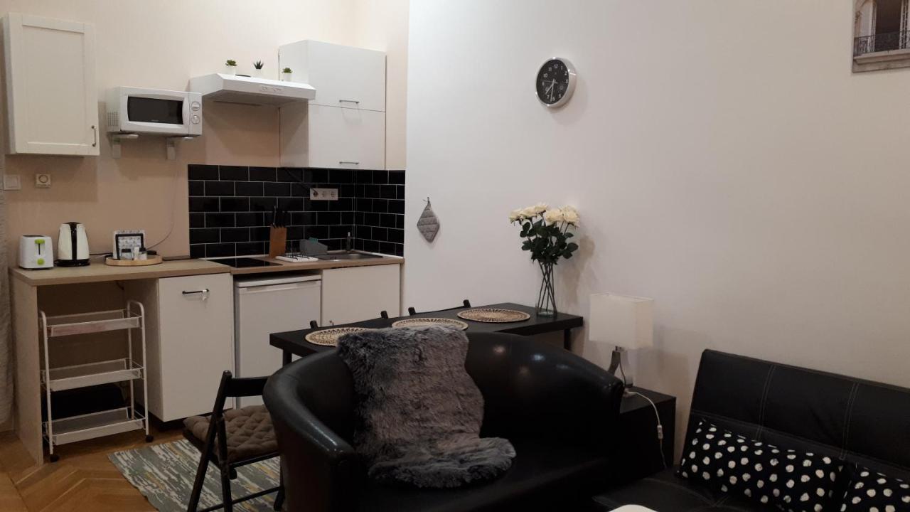 M&m House Apartment