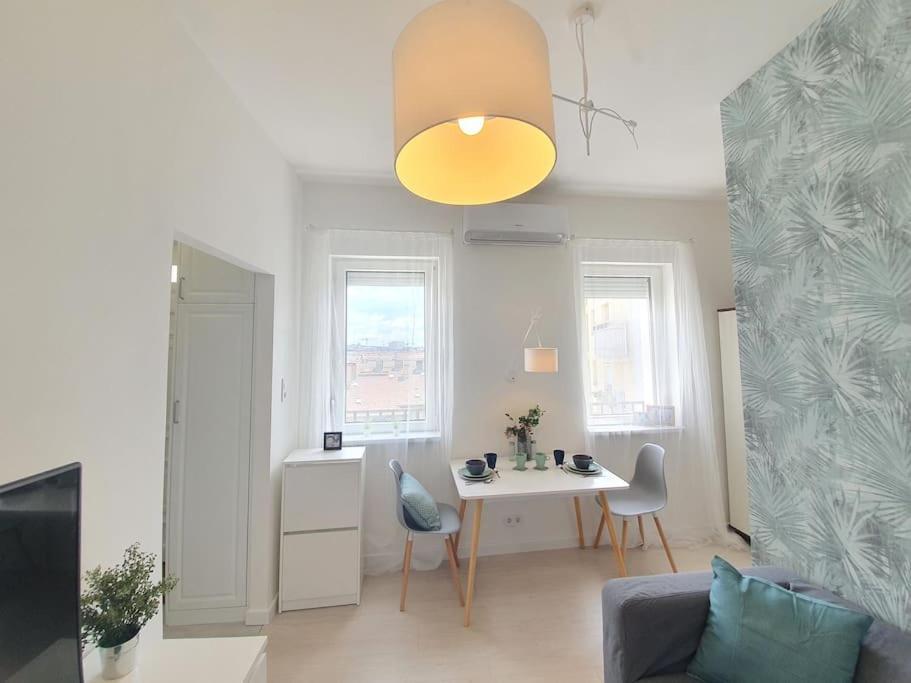 Master With Air Condition And Separated Rooftop Terrace Apartamento *