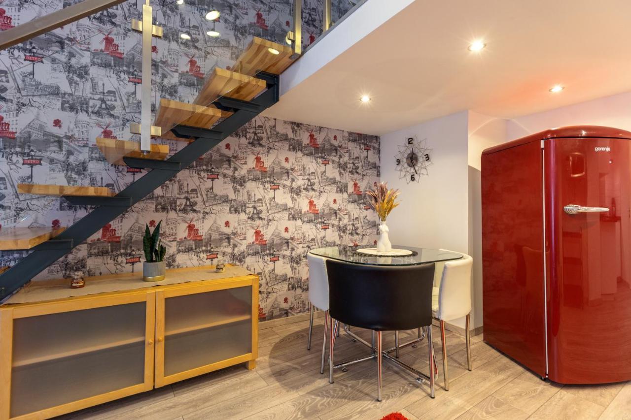 Karavan Corner Apartment *