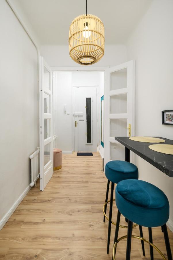Stylish Spot By The River Danube * Budapest