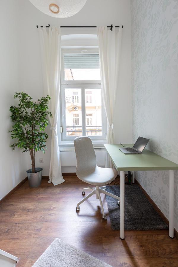 Apartament D63 Dohany