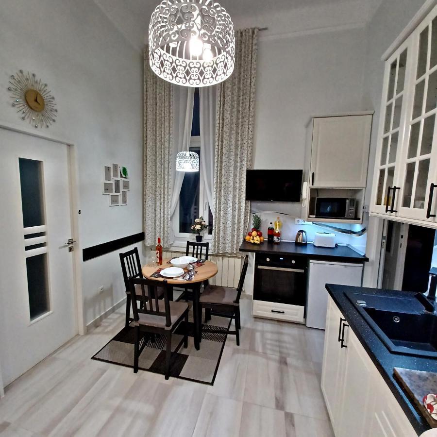 Palace3 Apartment *