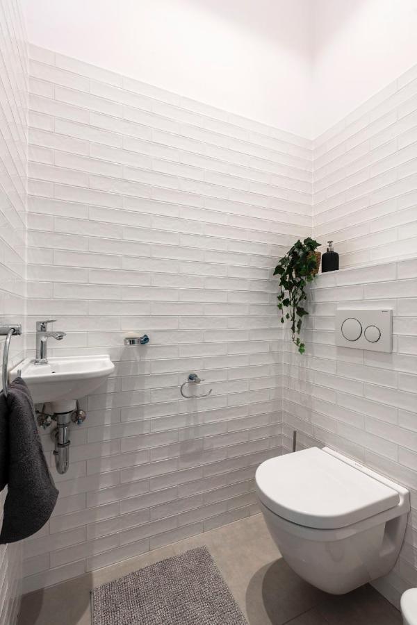Appartement Luxury Elizabeth Next To The New York Café *