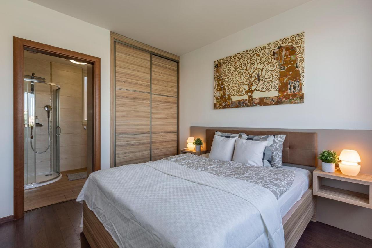 Luxury With A Beautiful View For The Danube River Apartman
